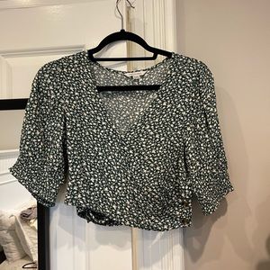 American Eagle crop top